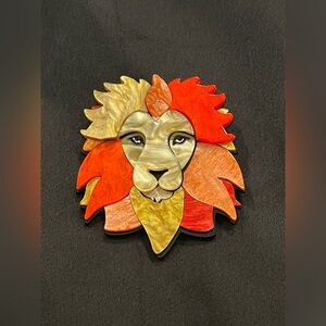 Vibrant Lion Head Brooch